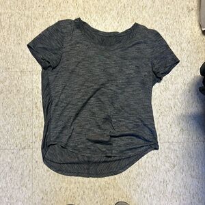 Lululemon top size 6